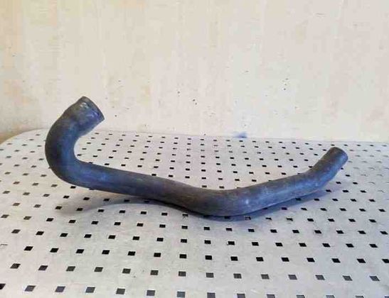 AUDI A6 C4/4A (1994-1997) Chladiace hadice 4A0121055 26208152
