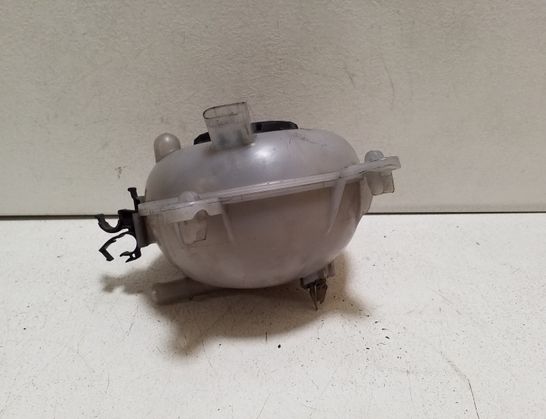 VOLKSWAGEN Passat B8 (2014-2023) РАСШИРИТЕЛЬНЫЙ БАЧОК ОХЛАЖДАЮЩЕЙ ЖИДКОСТИ 5Q0121407F 33038009