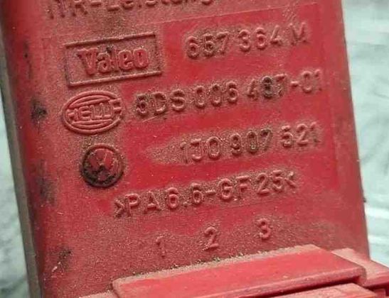 VOLKSWAGEN Passat B5 (1996-2005) Relé ventilátora 1J0907521,5DS00646701,657364M 24187059