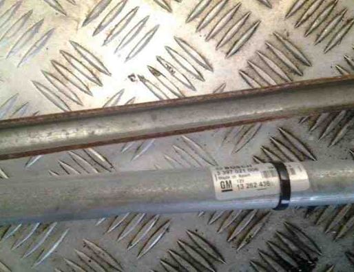 OPEL Astra J (2009-2020) Mechanizmus stierača predného čelného skla 13262436 22230789