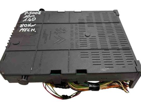 PEUGEOT 5008 1 generation (2009-2016) Fuse box 966689568001,281192483C 32572603