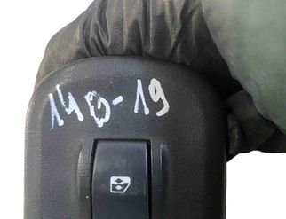 RENAULT Master 3 generation (2010-2023) Front Left Door Window Switch 8200548968 21716476