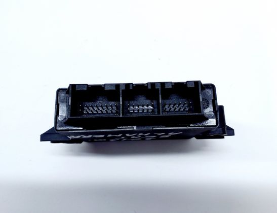 SEAT Alhambra 2 generation (2010-2021) PDC jednotka na kontrolu vzdialenosti pri parkovaní 7N0919475A 32954439