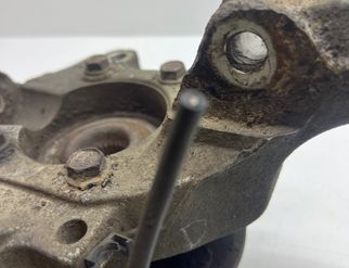 CHRYSLER Pacifica 1 generation (CS) (2003-2008) Front Right Wheel Hub 04743146AB 32962097