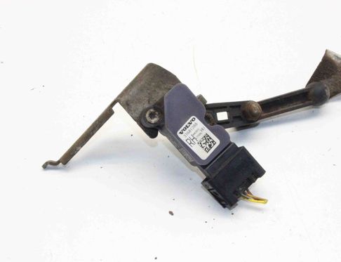 VOLVO XC60 2 generation (2017-2024) Pravý predný snímač hladiny 31681288,31406563 27936518