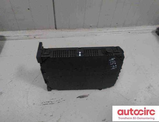 PEUGEOT 308 T9 (2013-2021) Блок предохранителей 9819851480,1627737580,1669609880,28550137 32074598