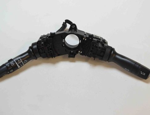 HYUNDAI i40 VF (1 generation) (2011-2020) Stieračový prepínač 3753MA-2211,93410-3Z200 2278432