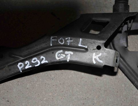 BMW 5 Series F10/F11 (2009-2017) Front Left Fender Holder 7193427,7193423,71934257193421 23443839