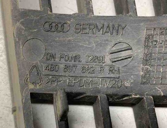 AUDI A6 C5/4B (1997-2004) Fog lamp trim 4B0807682R 23946323