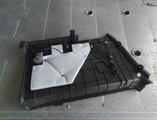 BMW 5 Series F10/F11 (2009-2017) Pravá strana kufra 9168496,7228706,51479168496 32102393