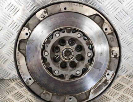 BMW 5 Series F10/F11 (2009-2017) Clutch Kit 7567839,7603849 10015256