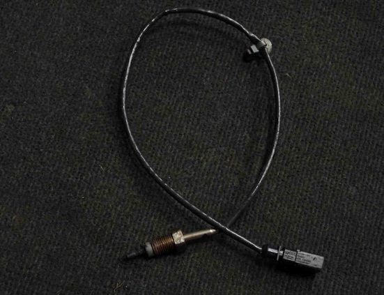 AUDI A4 B8/8K (2011-2016) Exhaust gas temperature sensor 03L906088BF 1507225