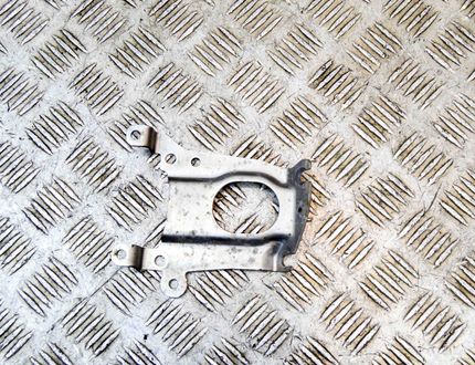 MERCEDES-BENZ E-Class W213/S213/C238/A238 (2016-2024) Držiak radiátora A6541410040 17758552