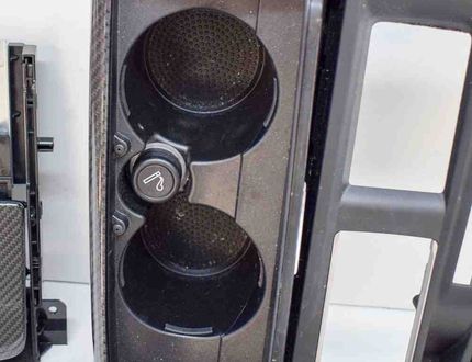 MASERATI Levante 1 generation (2016-2024) Interiérový kit lišt 670275578,670021492,670021493 21250631