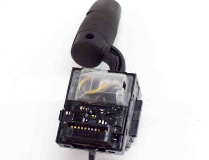 MAZDA 6 GJ (2012-2024) Otočte ovládací gombík KD5117F887 21468479