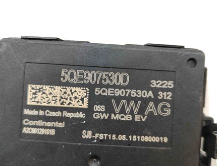 VOLKSWAGEN Golf 7 generation (2012-2024) Kontrolná jednotka brány 5QE907530D,5QE907530A,A2C96129101B 25092637