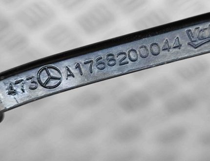MERCEDES-BENZ CLA-Class C117 (2013-2016) Predné stierače A1768200044 25292209
