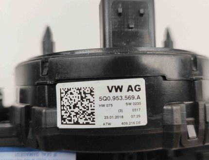 VOLKSWAGEN Passat B8 (2014-2023) Stieračový prepínač 5Q0953521BB,5Q0953502AJ,5Q953569A 30480216