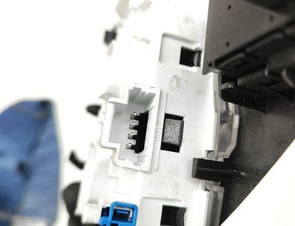 OPEL Mokka Освещение салона 9823297880,9827658880,9858358880 32802831