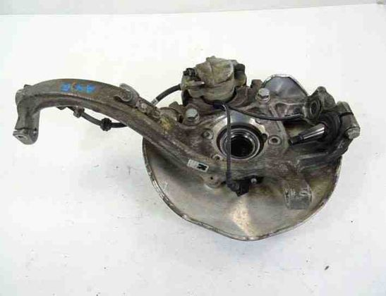 AUDI A4 B8/8K (2011-2016) Ступица передняя левая 4G0407242C 26052237