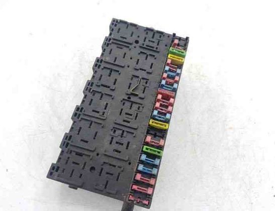 AUDI 80 B3 (1986-1992) Fuse box 357937039 25483470