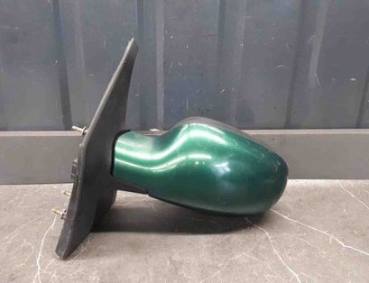 RENAULT Megane 1 generation (1995-2003) Pravé krídlo zrkadlo 7700431542 30173236