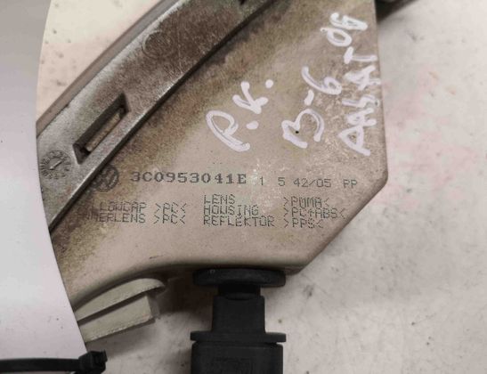 VOLKSWAGEN Passat B6 (2005-2010) Predné ľavé smerové svetlo 3C0953041E 28663133