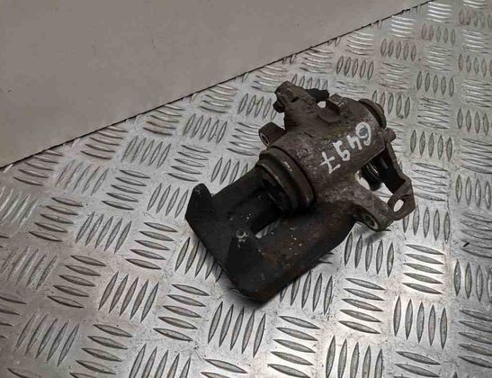 AUDI A4 B7/8E (2004-2008) Супорт тормозов задний левый 738 30532579