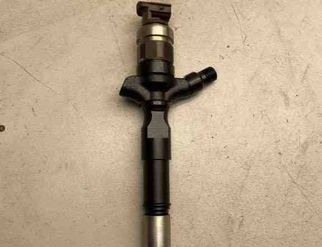 TOYOTA Land Cruiser 70 Series (1984-2024) Palivový vstrekovač 2367030320 30540058