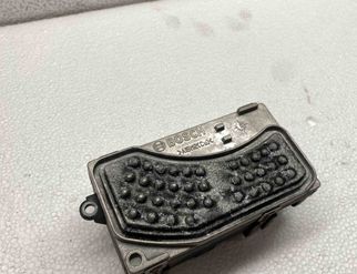 AUDI A6 C6/4F (2004-2011) Motor ventilátora ohrievača/odpor ventilátora 4F0820521A 17141767