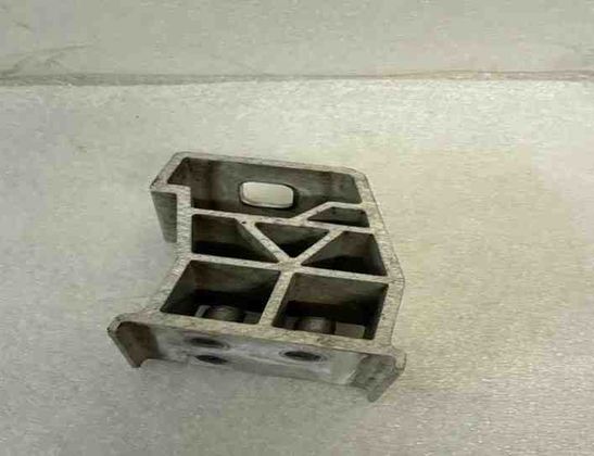 MERCEDES-BENZ E-Class W213/S213/C238/A238 (2016-2024) Držiak radiátora A2385018700 27444603