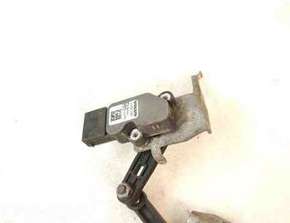 VOLVO XC90 1 generation (2002-2014) Pravý zadný senzor výšky 31681288 30652475