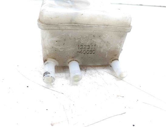 TOYOTA Previa 2 generation (2000-2006) Nádrž na brzdovú kvapalinu 13231140030 23419912
