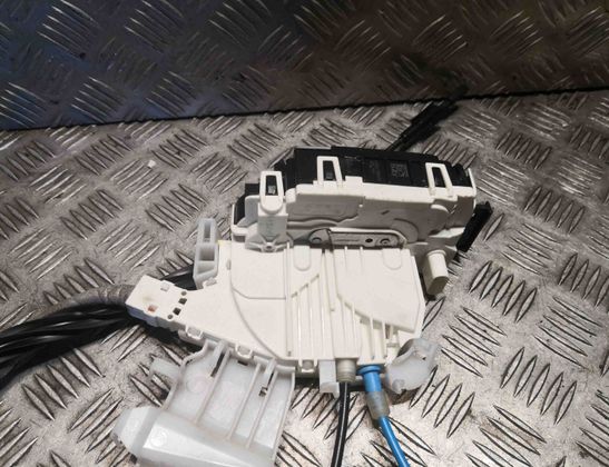 MERCEDES-BENZ E-Class W212/S212/C207/A207 (2009-2016) Zámok pravých zadných dverí 0997300235,A0997300235 29759312