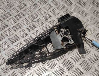 BMW X5 F15 (2013-2018) Ľavá predná dverová vonkajšia kľučka 7304804 23407718