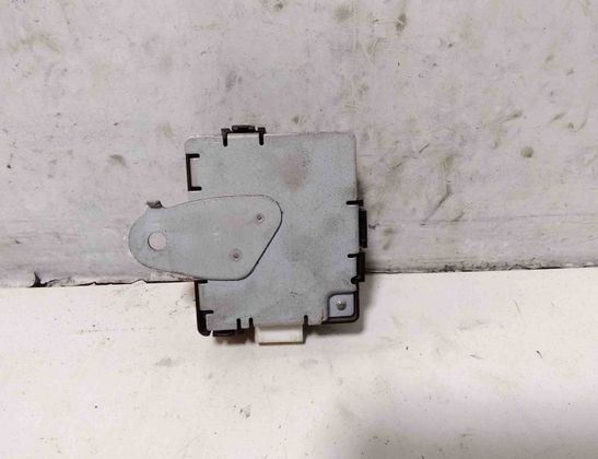 TOYOTA Corolla Verso 1 generation (2001-2009) Блок управления центральным замком 8974113040 28629065