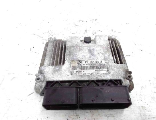 VOLKSWAGEN Passat B8 (2014-2023) Блок управления двигателем 0281017946 28725762