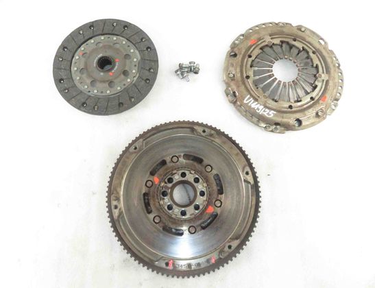 TOYOTA Corolla E120 (2000-2008) Setrvačník 323063410,34500G010,123037110 30436800