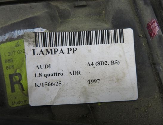 AUDI A4 B5/8D (1994-2001) Pravé predné svetlo 1307022195 33062270