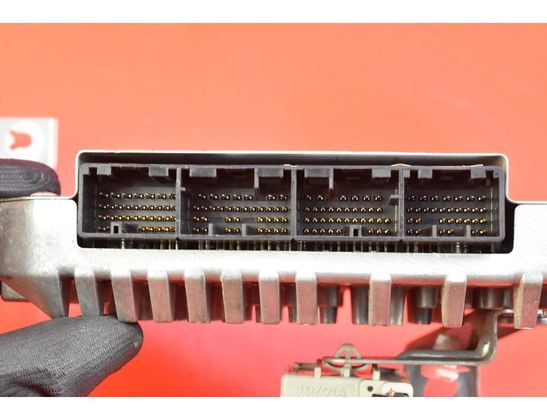 TOYOTA Prius 2 generation (XW20) (2003-2011) Блок управления двигателем 89540-47100 32974340