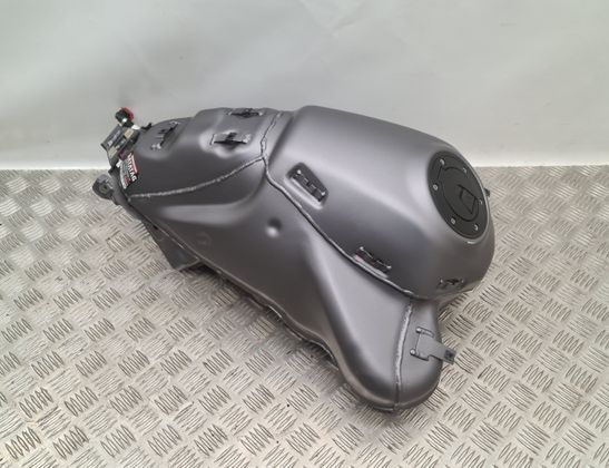 TRIUMPH TIGER Топливный бак 33092427