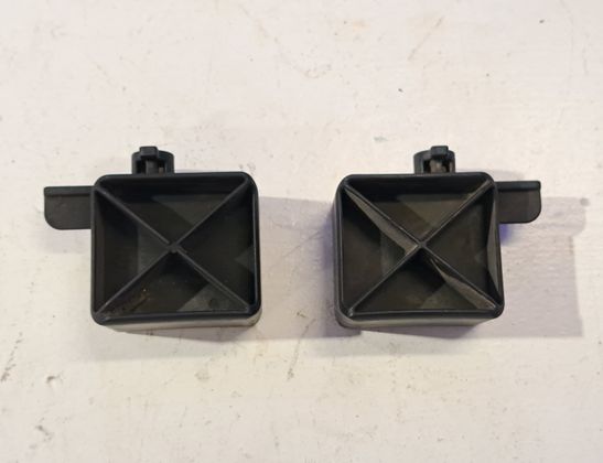 VOLVO S60 2 generation (2010-2020) Držiak radiátora 30723362 33023474