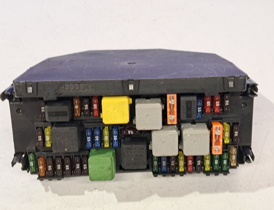 MERCEDES-BENZ CLS-Class C218/X218 (2011-2017) Fuse box A2129003814,A2129015504,A2129020706,A2129020806 33056339