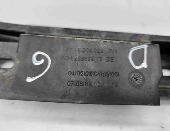 BMW 5 Series F10/F11 (2009-2017) Držiak bočného spojlera 7204022,7184778 26454262