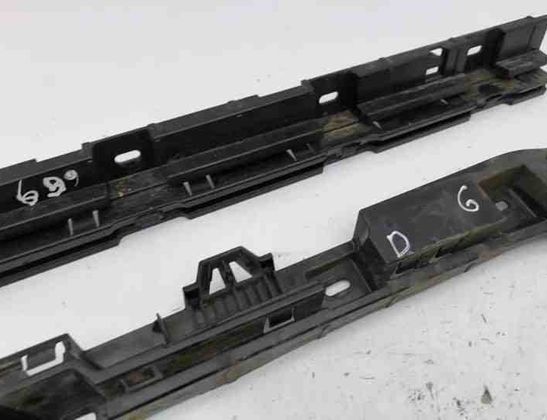 BMW 5 Series F10/F11 (2009-2017) Držiak bočného spojlera 7204022,7184778 26454262