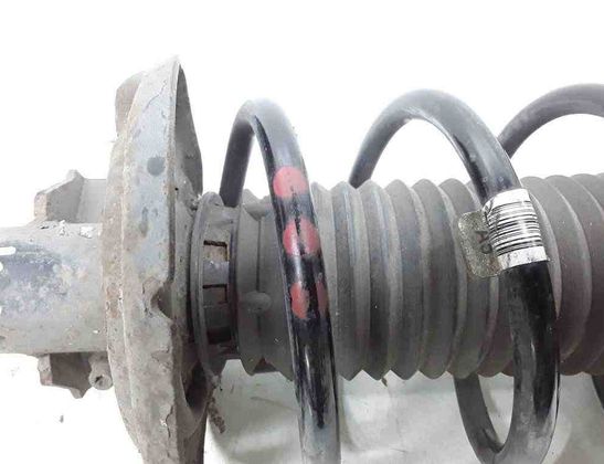 MERCEDES-BENZ C-Class W204/S204/C204 (2004-2015) Front Right Shock Absorber A2043207366 32670404