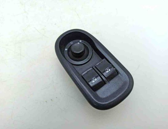 RENAULT Master 3 generation (2010-2023) Ovládače okien ľavých zadných dverí 8200637849 32706444