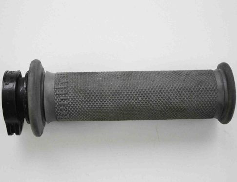 YAMAHA YZF-R E90/E91/E92/E93 (2004-2013) Front right side handlebar grip 2045995