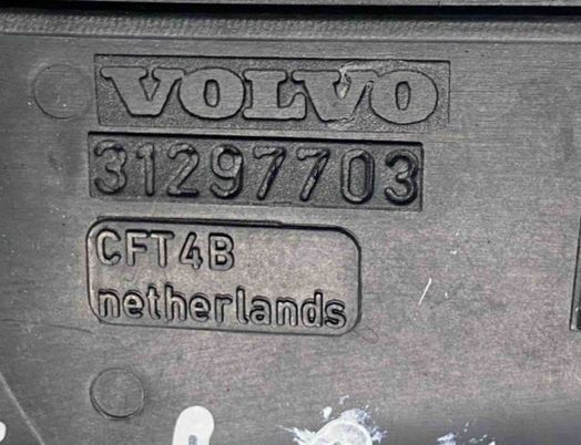 VOLVO XC60 1 generation (2008-2017) Predný stierač lišta 31297703 30150220