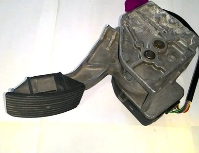 MAN L 2000 (1993-present) 2 generation (2000-2006) Throttle Pedal 81259706094,81259706100 28664403